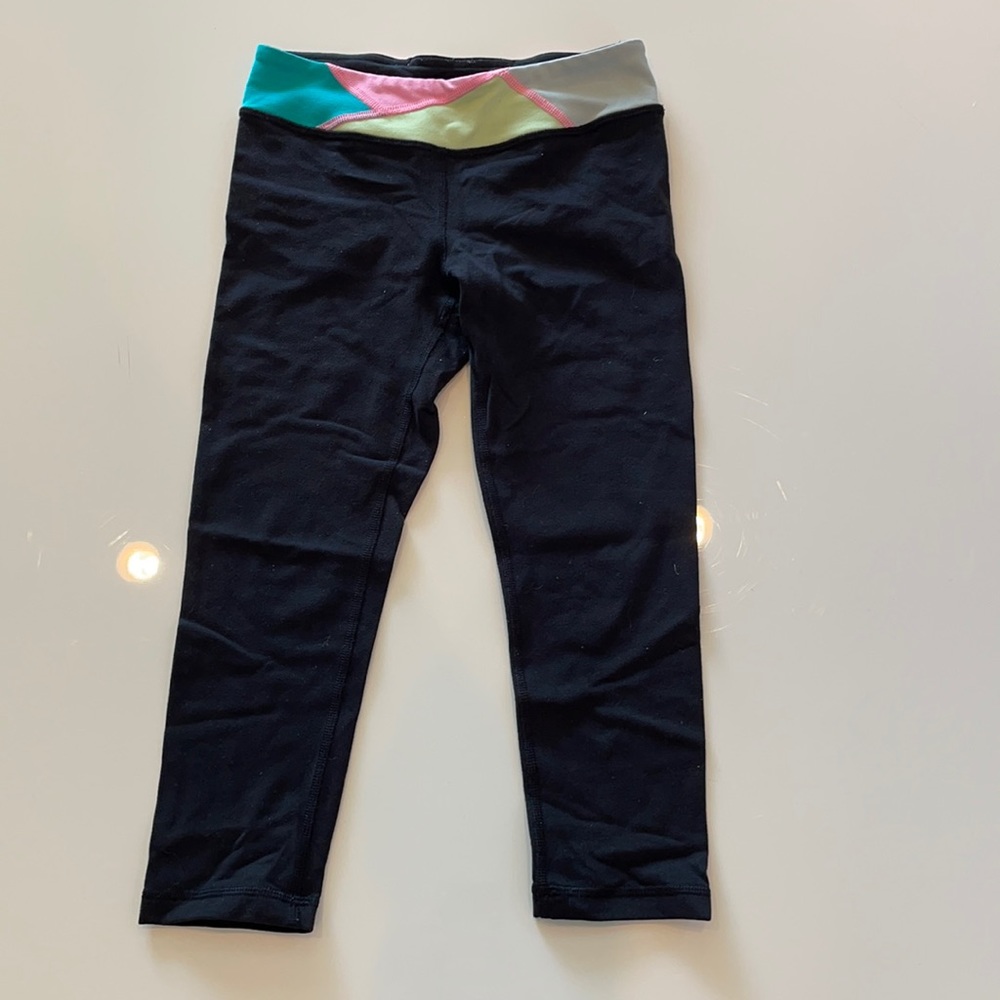 Black Ivivva Leggings